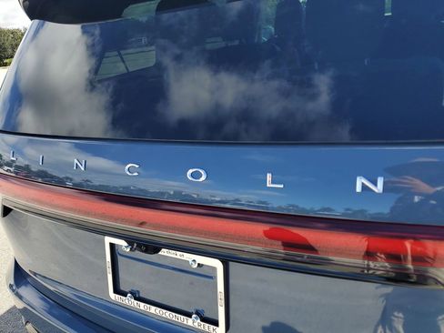 New 2025 Lincoln Aviator 2WD w/ Jet Appearance Package image 5