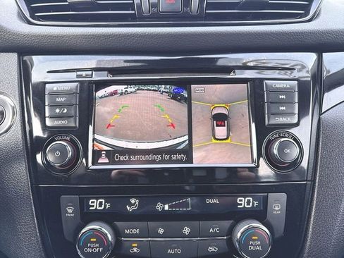 Used 2022 Nissan Rogue Sport SL image 15