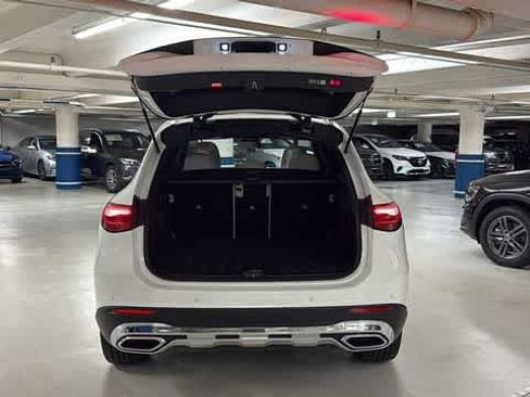 Used 2026 Mercedes-Benz GLC 300 4MATIC image 7