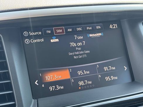 Used 2018 Nissan Pathfinder SV w/ SV All Weather Package AWD/4WD image 3