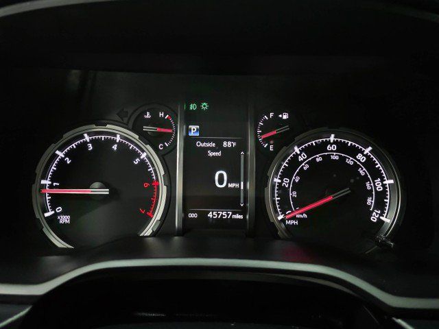 Used 2021 Toyota 4Runner TRD Off-Road Premium w/ Moonroof Package AWD/4WD image 25