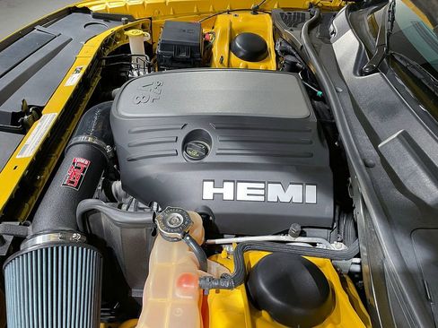 Used 2012 Dodge Challenger R/T RWD image 20