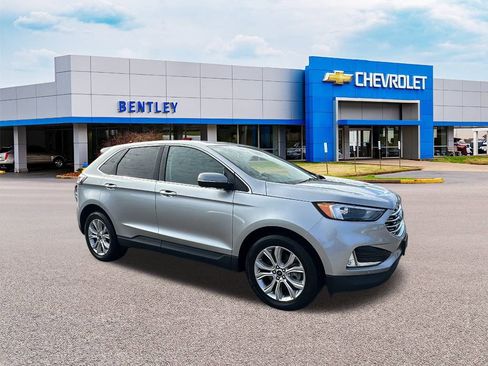 Used 2024 Ford Edge Titanium image 7
