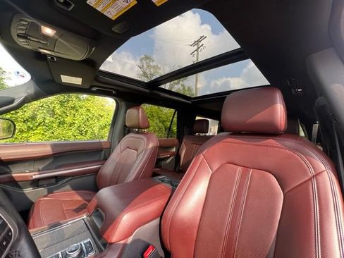 Used 2023 Ford Expedition Max Limited AWD/4WD image 28