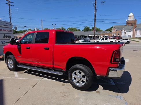Certified 2026 RAM 2500 Big Horn AWD/4WD image 9