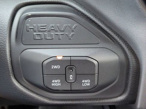 Used 2025 RAM 2500 Big Horn AWD/4WD image 20