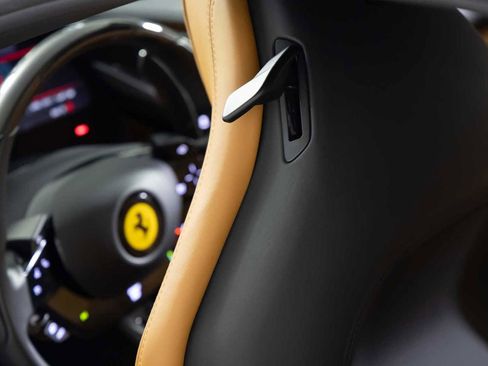 Used 2022 Ferrari SF90 Stradale image 38