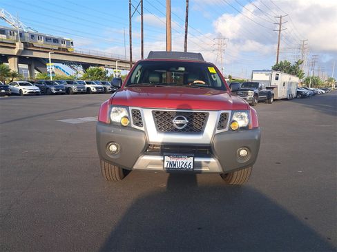 Used 2015 Nissan Xterra S w/ Value Package image 2