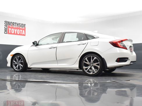 Used 2020 Honda Civic Touring image 31