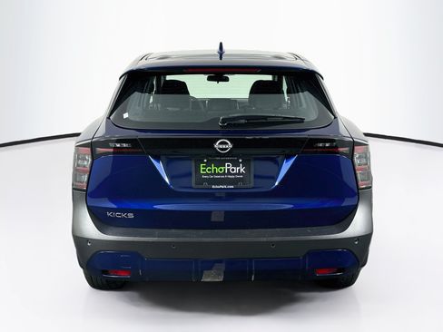 Used 2025 Nissan Kicks S FWD image 7