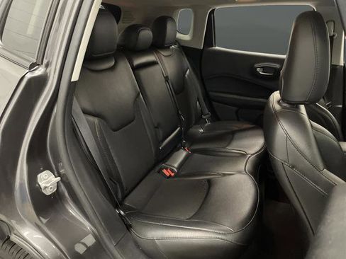 Used 2020 Jeep Compass Altitude image 27