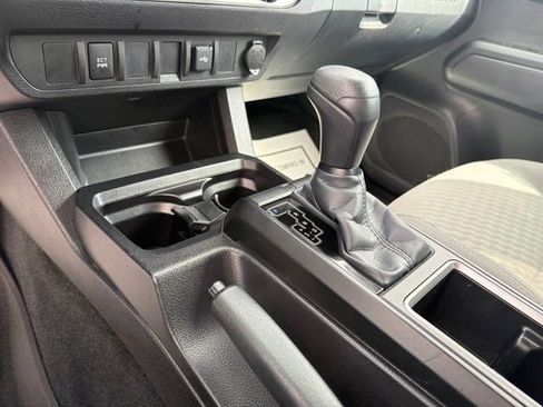 Used 2023 Toyota Tacoma SR AWD/4WD image 25