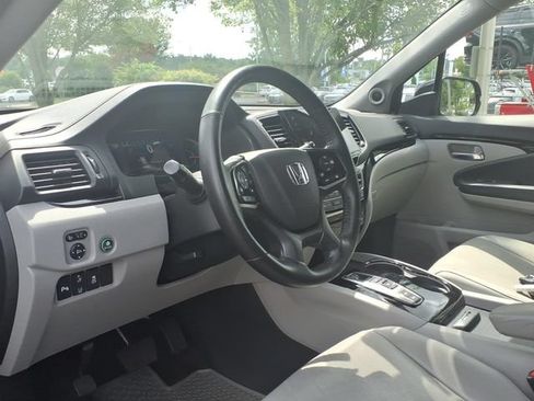 Used 2020 Honda Pilot Elite image 23