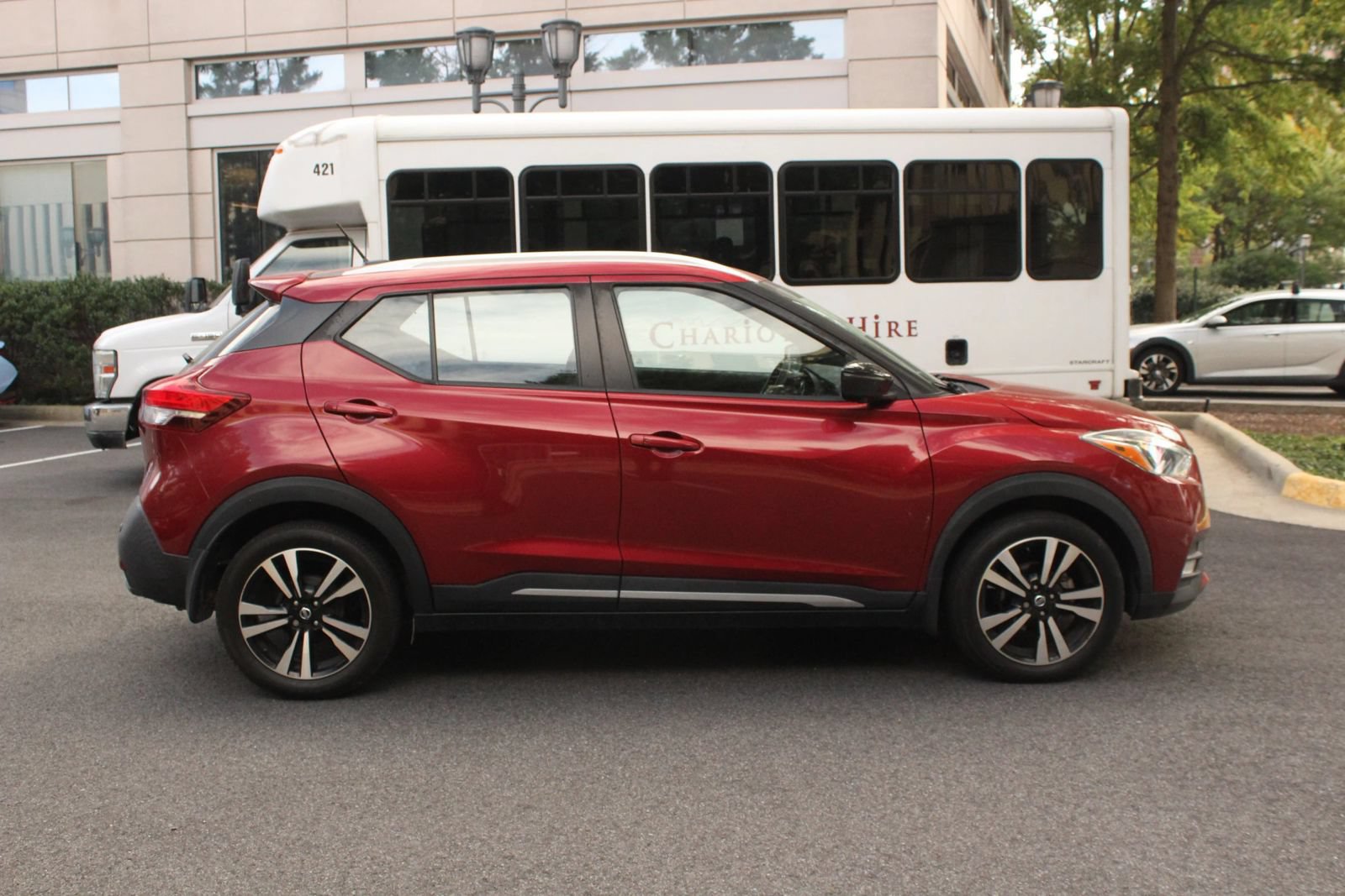 Used 2020 Nissan Kicks SR FWD image 6