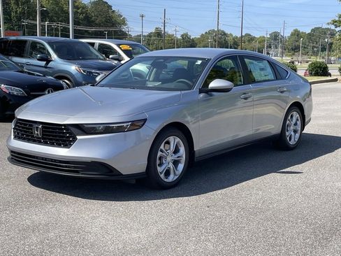 New 2025 Honda Accord LX image 7