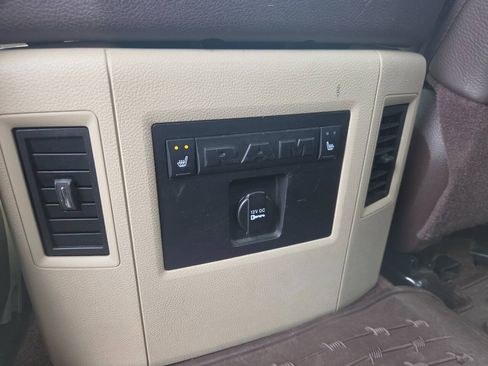 Used 2014 RAM 1500 Laramie Longhorn w/ Convenience Group AWD/4WD image 38