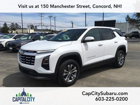 Used 2025 Chevrolet Equinox LT FWD image 3