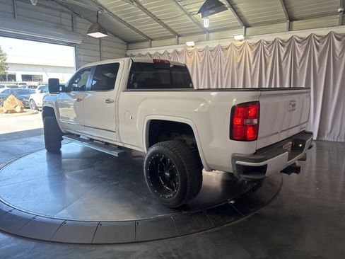 Used 2015 GMC Sierra 2500 Denali w/ Duramax Plus Package AWD/4WD image 5
