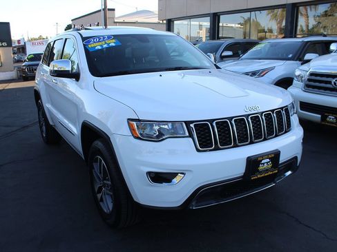 Used 2022 Jeep Grand Cherokee Limited AWD/4WD image 8