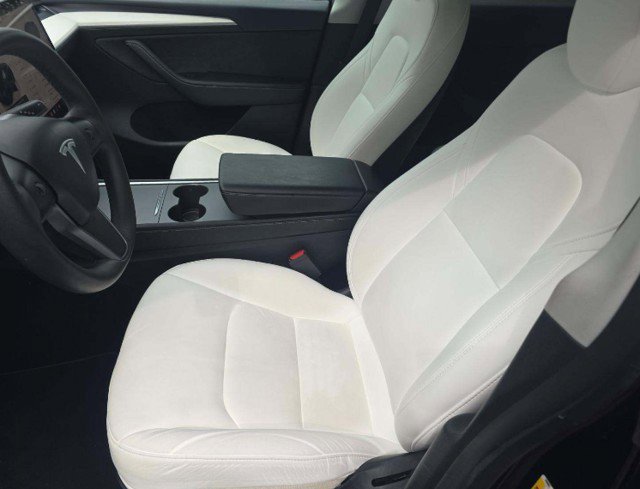 Used 2023 Tesla Model Y Long Range AWD/4WD image 2