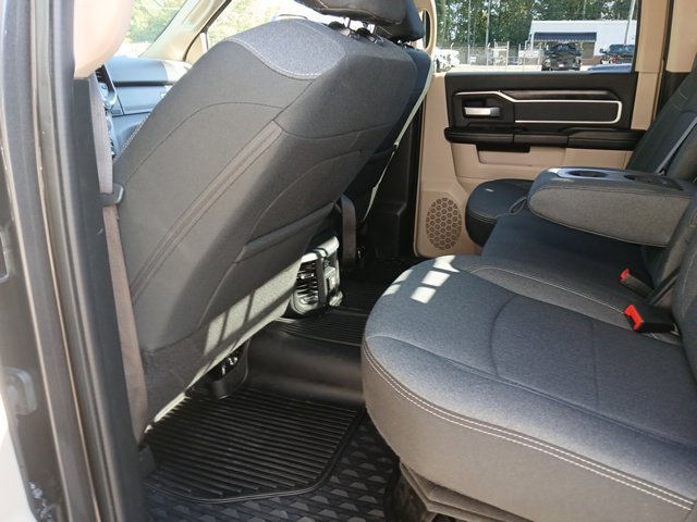 Used 2022 RAM 5500 SLT w/ Quick Order Package 2YG SLT AWD/4WD image 16
