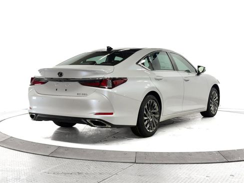 New 2025 Lexus ES 350 Ultra Luxury image 12