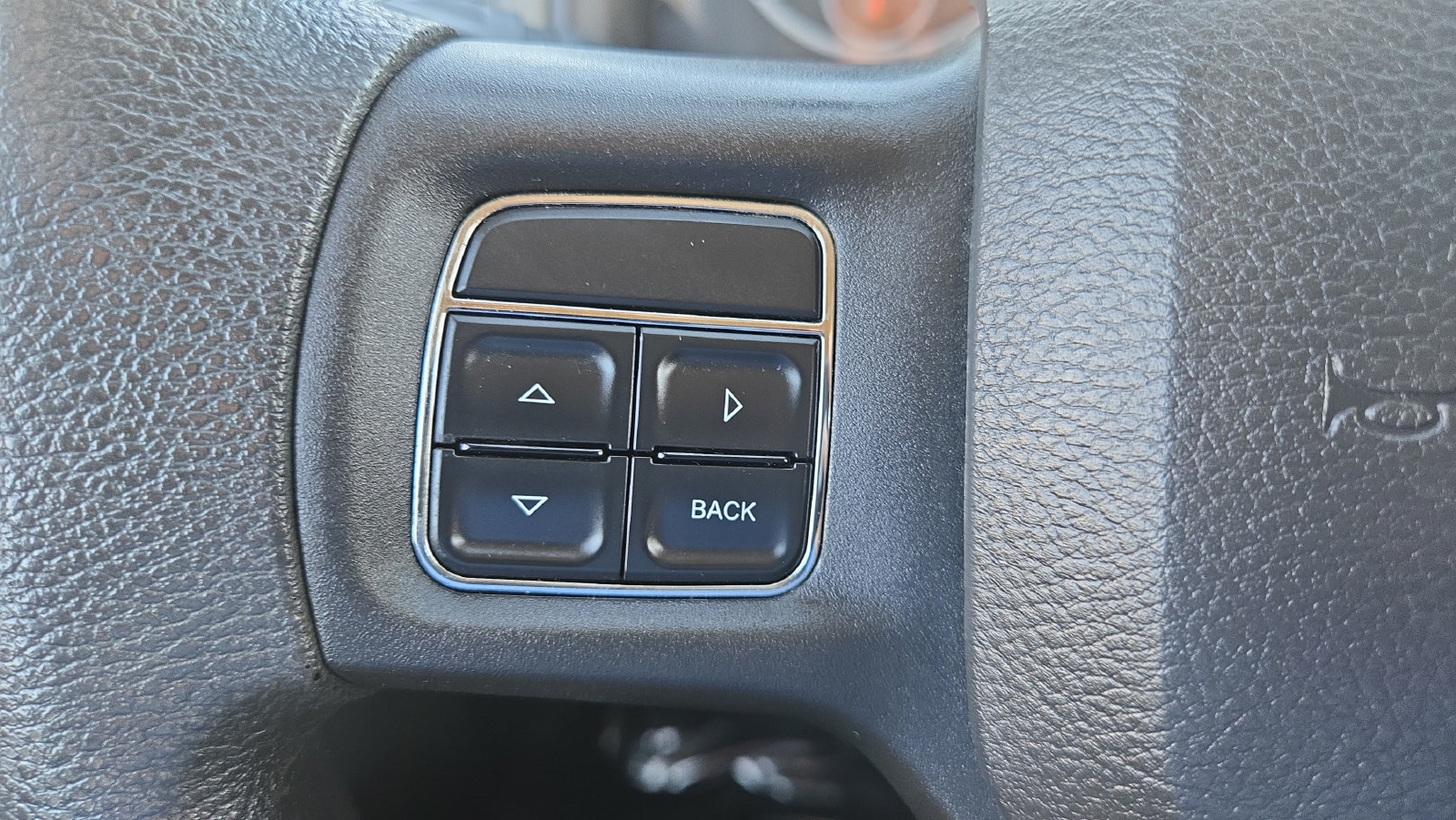 Used 2012 RAM 1500 Classic SLT AWD/4WD image 17