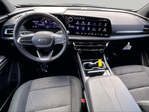Used 2024 Chevrolet Traverse LT w/ Midnight/Sport Edition FWD image 15