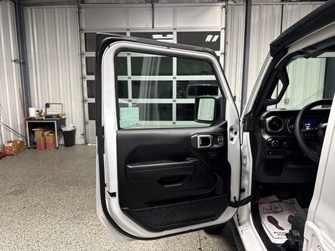 Used 2023 Jeep Wrangler Unlimited w/ 8.4" Radio Group AWD/4WD image 7