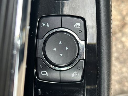 Used 2020 Lincoln Corsair FWD w/ Premium Package image 40