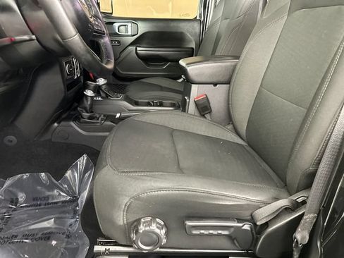 Used 2021 Jeep Wrangler Unlimited Sport AWD/4WD image 19