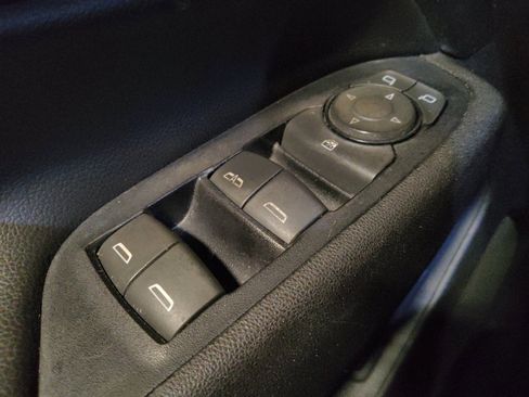 Used 2019 Chevrolet Equinox Premier image 27