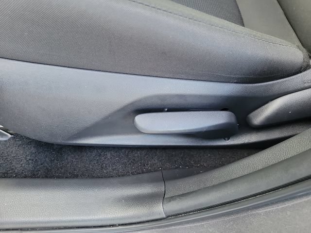 Used 2025 Toyota RAV4 LE FWD image 20