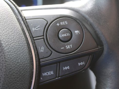 Used 2019 Toyota RAV4 XSE image 32