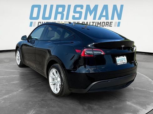 Used 2023 Tesla Model Y Long Range AWD/4WD image 4