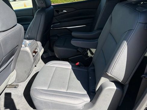 Used 2026 Chevrolet Traverse LT AWD/4WD image 11