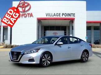 Used 2022 Nissan Altima 2.5 SV video 1