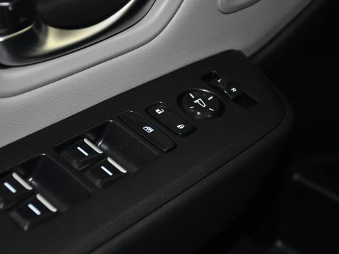 Used 2025 Honda Pilot EX-L image 34