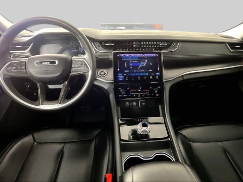 Used 2023 Jeep Grand Cherokee L Limited RWD image 14