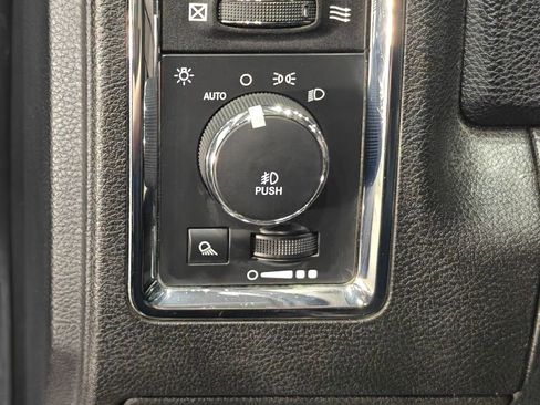 Used 2014 RAM 2500 Laramie w/ Convenience Group AWD/4WD image 57