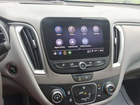 Used 2022 Chevrolet Malibu LS w/ Driver Confidence Package II FWD image 15