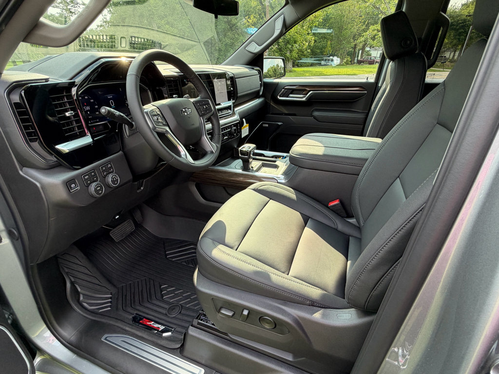 New 2026 Chevrolet Silverado 1500 RST AWD/4WD image 12