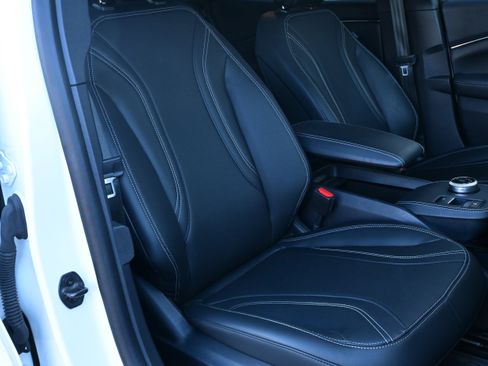 Used 2023 Ford Mustang Mach-E Premium image 33