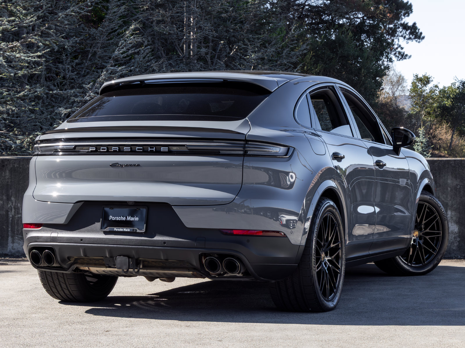 Certified 2024 Porsche Cayenne Coupe AWD/4WD image 11