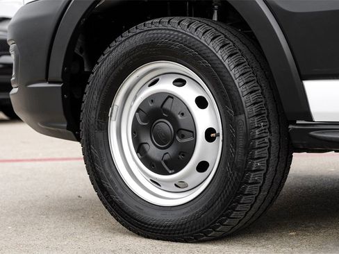 Used 2023 Ford Transit 250 Base image 46