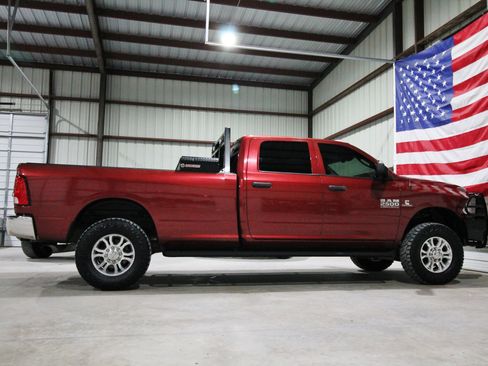 Used 2015 RAM 2500 Tradesman w/ Chrome Appearance Group AWD/4WD image 14