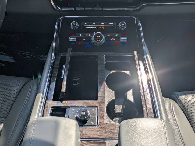 Used 2018 Lincoln Navigator Reserve w/ Technology Package AWD/4WD image 20