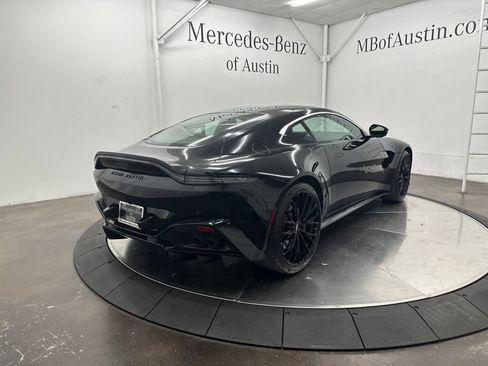Used 2023 Aston Martin V8 Vantage Coupe RWD image 7