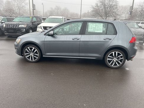 Used 2016 Volkswagen Golf SE w/ Lighting Package image 8