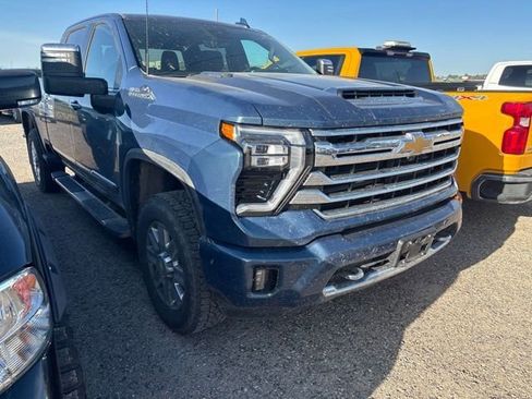 Certified 2024 Chevrolet Silverado 3500 High Country w/ Technology Package AWD/4WD image 2